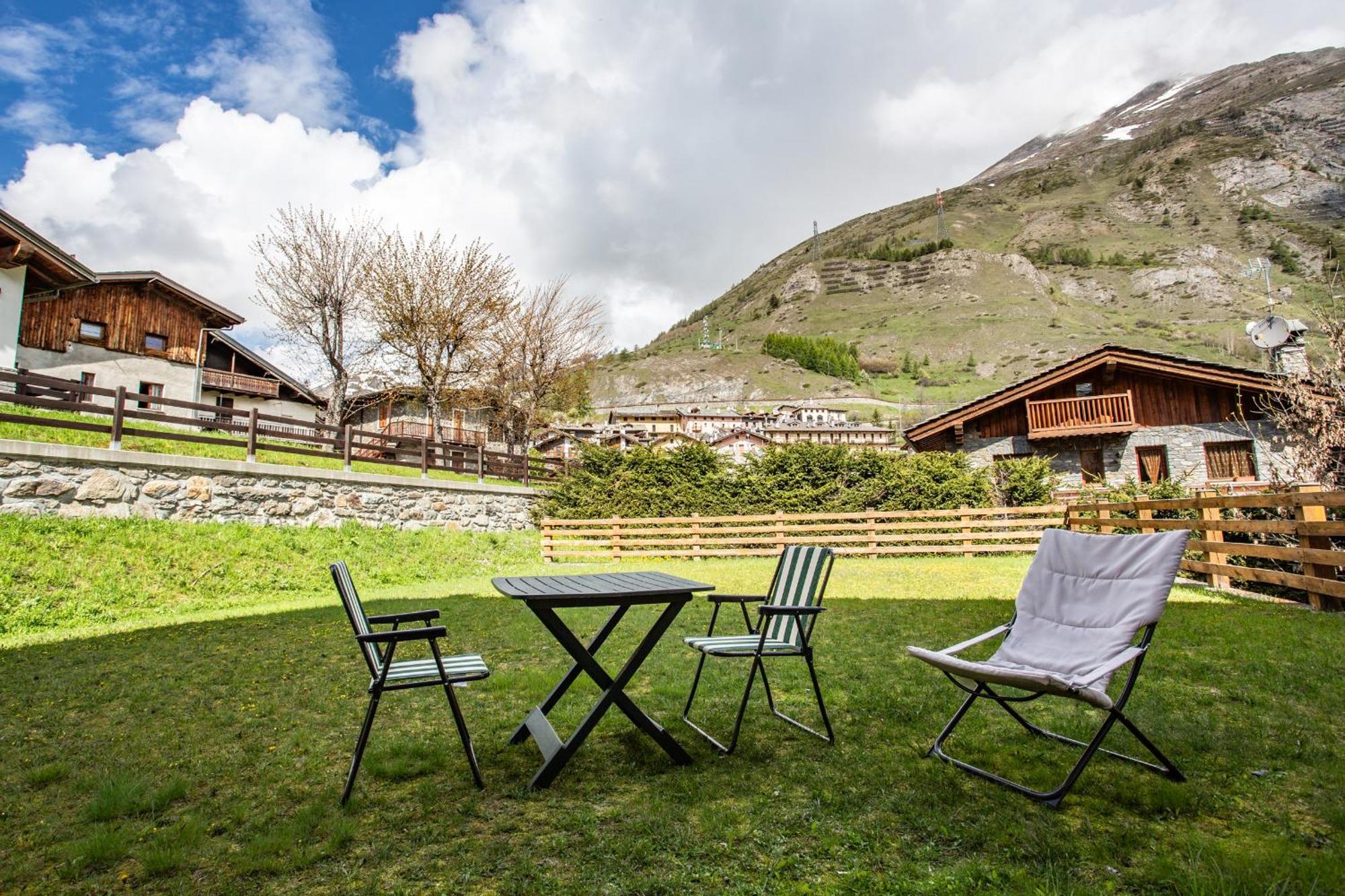 La Casa Di Matilde - Trilocale Vicinissimo Alle Piste Da Sci La Thuile Εξωτερικό φωτογραφία